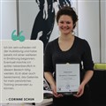 Schuh Corinne mit Diplom