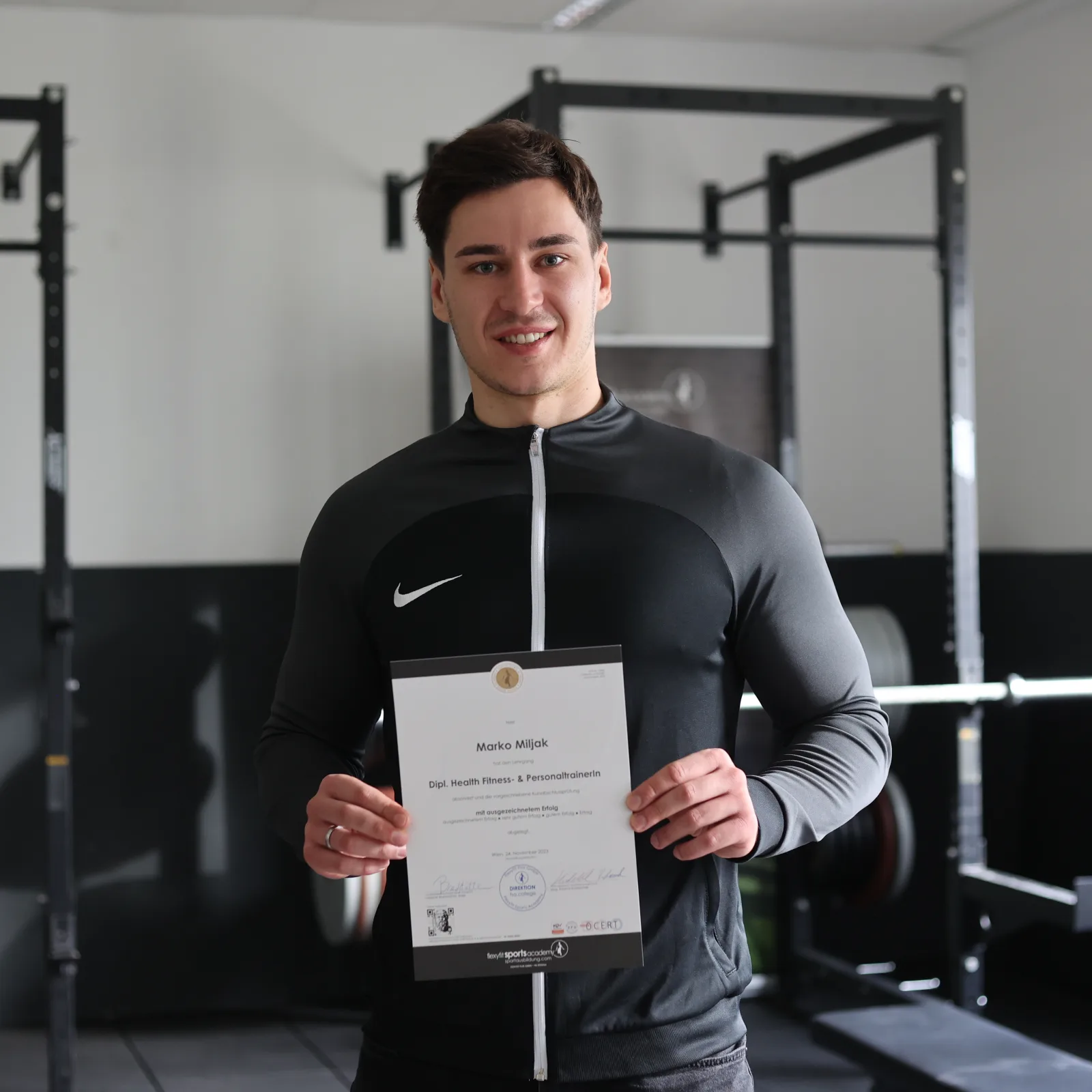 Community-Event der Flexyfit Academy – Diplomverleihung mit Absolvent:innen aus allen Sparten